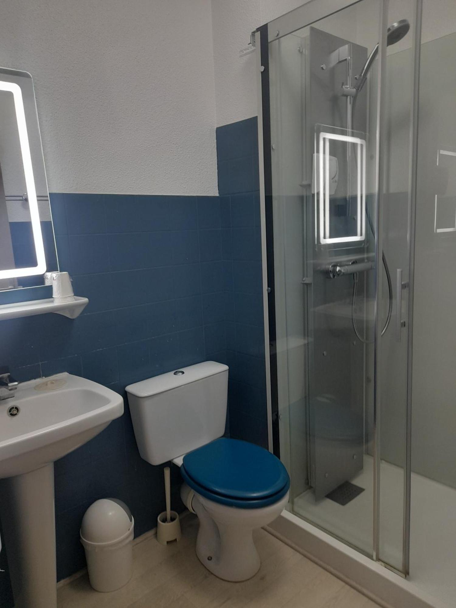 Hôtel Les Alizés Puget-Théniers Quarto foto